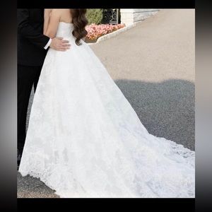 Monique Lhuillier wedding dress